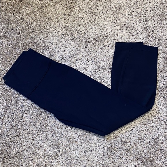 Lulu lemon black leggings - Picture 3 of 8